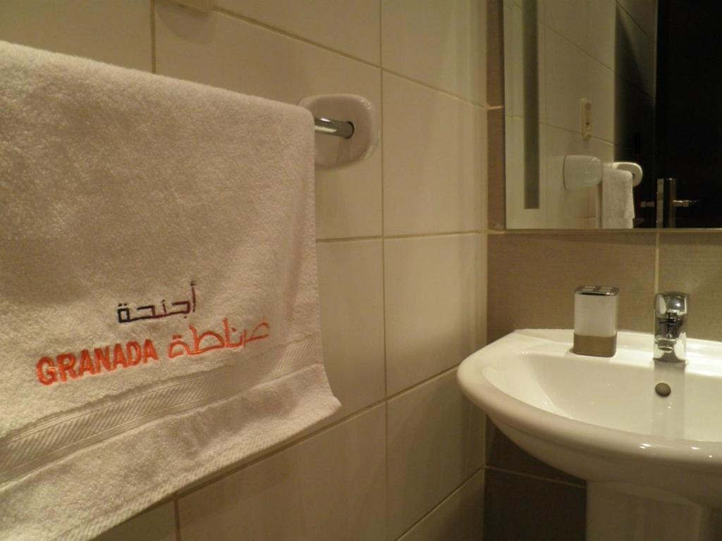 Granada Suites Hotel Amman Camera foto