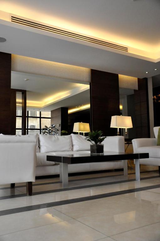Granada Suites Hotel Amman Esterno foto